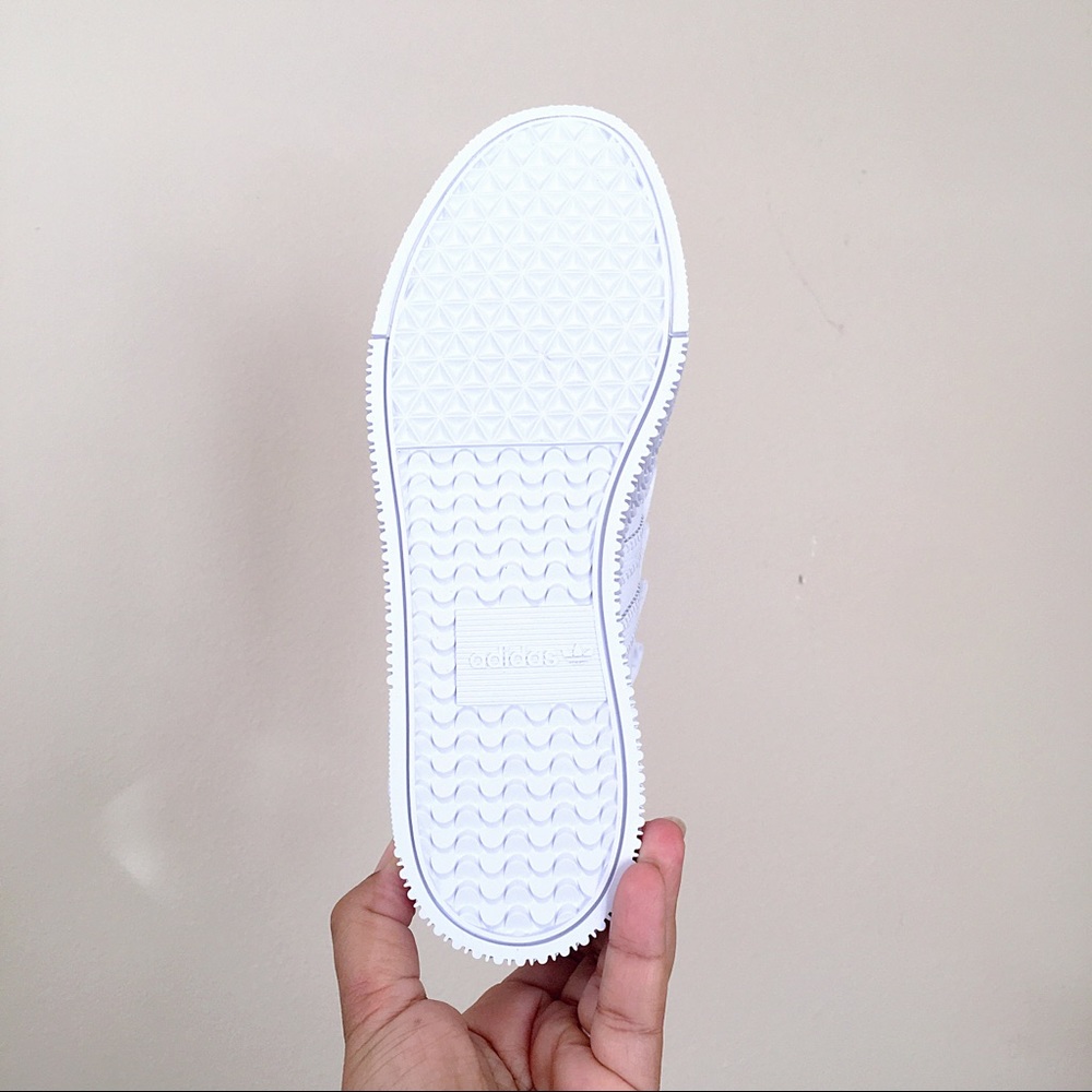 Adidas Sambarose White Ruffle - Picture 7 of 8